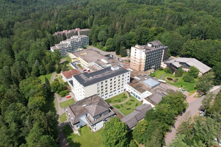 Luftaufnahme der Reha Klinik Weiskirchen